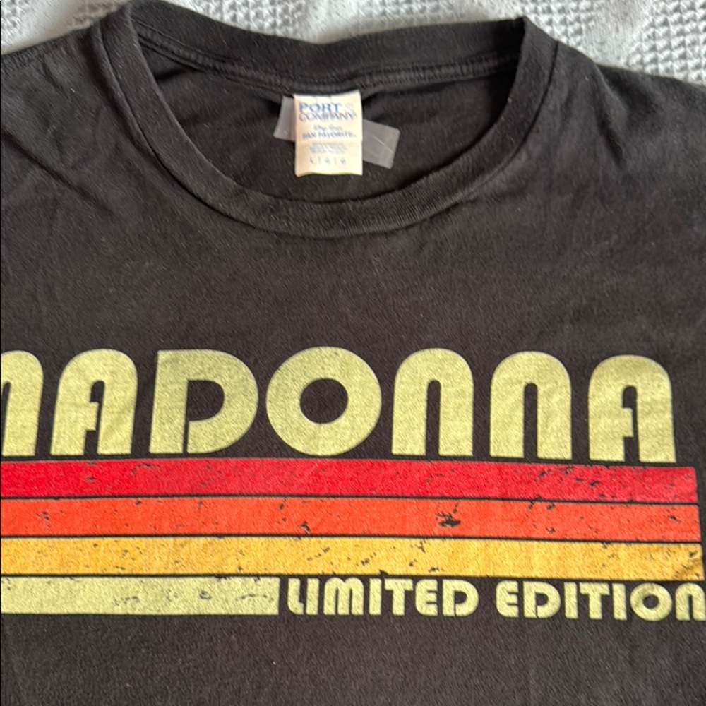 Madonna Black Graphic T-Shirt with Yellow and Red Design Size Large - Picture 2 of 10
